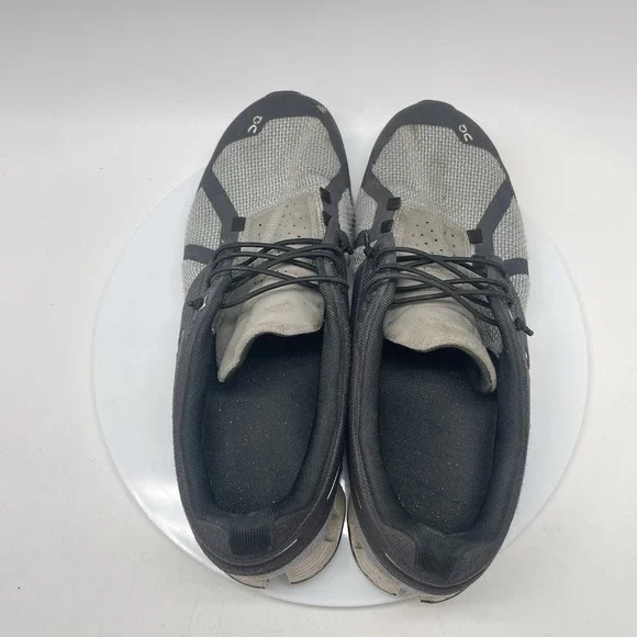 On Cloud 5 Sneakers Mens 9 Black Gray Running Athletic Gym Shoes - Picture 5 of 10